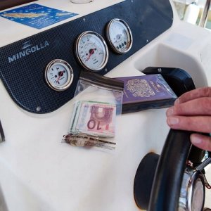 Lifeventure DriStore LocTop Bags, For Valuables 8