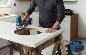 Bosch WYRZYNARKA GST 185-LI 2X4.0AH LI-ION UCHWYT "B" WALIZKA 6