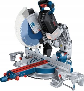 Bosch PILA UKOSNICA AKU. GCM 18V-305 GDC 2X5,5AH LI-ION KARTON 1