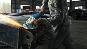 Bosch SZLIFIERKA KATOWA FI 230 2400W GWS 24-230 P CZUW 10