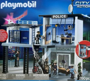 Playmobil *****PLAYMOBIL Posterunek policji 71395 1