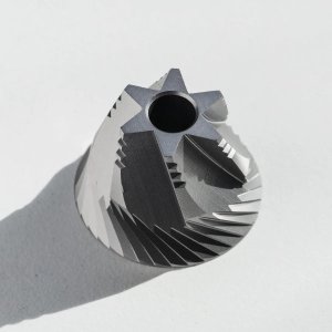 Młynek do kawy Varia Varia - Żarna 38mm Hypernova Ultra Burr Plasma Titanium Coated 2