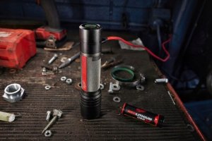 Latarka Milwaukee MILWAUKEE.L4FL2000-301 FLASHLIGHT 10