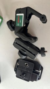 Bosch BOSCH.LASER QUIGO III UNI + MM2 HANDLE 4