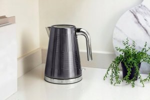Czajnik Russell Hobbs Electric Kettle Russell Hobbs Geo Steel 25240-70 4
