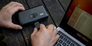 Newell Ładowarka dwukanałowa Newell LCD-PB-SD do baterii EN-EL15 13