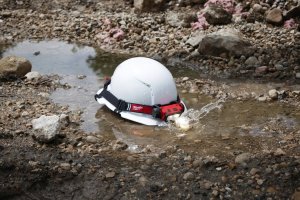 Latarka Milwaukee USB įkraunamas prožektorius ant galvos MILWAUKEE L4 HL2-301 10