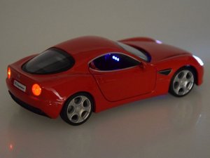 Jokomisiada Auto metalowe model Alfa Romeo 8C Competizione skala 1:32 światła ZA4607 6
