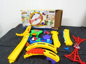 SPIDEY SPIDEY AMAZING METALS SUPER LOOP TRACK SET 6