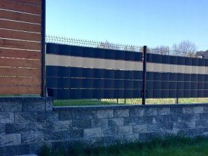 Linarem SiatkiSieci TAŚMA TAŚMA OGRODZENIOWA PREMIUM 1200g CZARNA DO OGRODZENIA PANELOWEGO 19cmx26mPREMIUM 1200g ZIELONA DO OGRODZENIA PANELOWEGO 19cmx26m 2