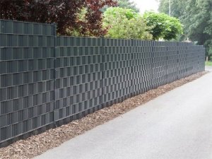 Linarem SiatkiSieci TAŚMA TAŚMA OGRODZENIOWA PREMIUM 1200g CZARNA DO OGRODZENIA PANELOWEGO 19cmx26mPREMIUM 1200g ZIELONA DO OGRODZENIA PANELOWEGO 19cmx26m 4