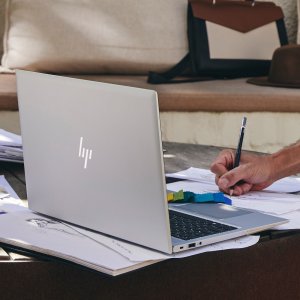 Laptop HP Laptop HP EliteBook 850 G8 / 345C7UT / Intel i5-11 / 16GB / SSD 256GB / Intel Xe / FullHD / Win 11 / Srebrny 9