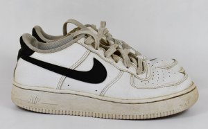 Nike Nike W Air Force 1 07 Next Nature DC9486-101 białe 42 16