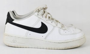 Nike Nike W Air Force 1 07 Next Nature DC9486-101 białe 42 25