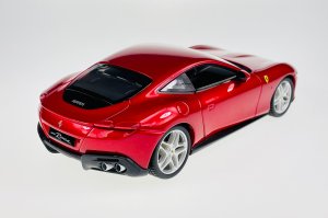 Bburago BBU 1:24 Ferrari Roma Red 26029 RD 60294 8