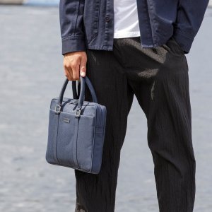 Torba dbramante Stelvio Slim Bag Pure - Torba na laptopa 14" ze skóry licowej, granatowy 14