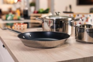 Patelnia Tefal Tytanowa 28cm 16