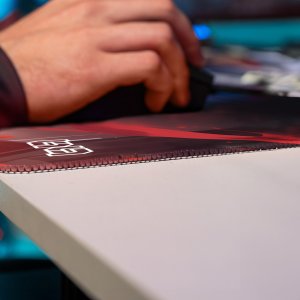 Podkładka Tilt DUŻA PODKŁADKA POD MYSZKĘ Czerwone Świetliste Ostrze 90x40 TILT Na biurko 5