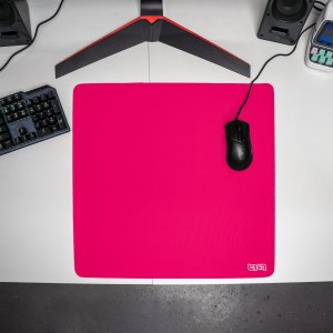 Podkładka Tilt PODKŁADKA POD MYSZ GAMINGOWA Lipstick 50x50 TILT Gamingowa XL Wodoodporna 4