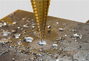 Wiertło Rosfix ZESTAW WIERTŁA STOŻKOWE STOPNIOWE DO METALU 4-32MM 7