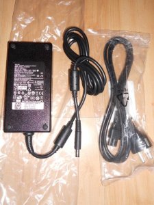 Zasilacz do laptopa Dell 180 W, 9.23 A, 19.5 V (AC Adapter, 180W, 19.5V, 3) 25