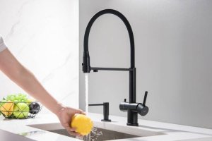 Bateria kuchenna Blue Water Blue Water Tusar Czarna Trójdrożna bateria kuchenna z elastyczną wyjmowaną wylewką 6