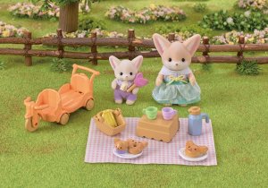 Figurka Epoch Sylvanian Families - Liski pustynne na pikniku (5698) 11