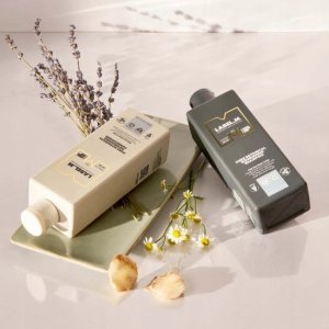 Label m Maitinantis plaukų kondicionierius Label.m Pure Botanical Natural, 300 ml 2