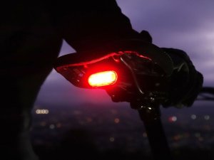 Lupine Lampka tylna C14 MAG 45 Lumenów, Montaż pod siodełkiem 14