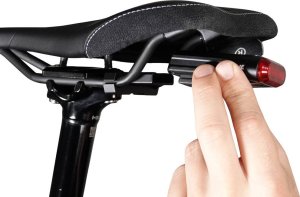 Lupine Lampka tylna C14 MAG 45 Lumenów, Montaż pod siodełkiem 5