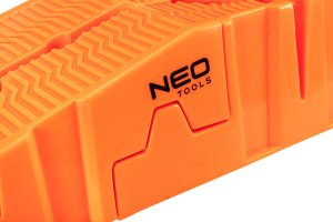 Neo Najazd samochodowy 2szt., kompozytowe, 3000kg (10-478) 10