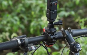 SunnyLife Uniwersalny uchwyt na rower Sunnylife do kamer sportowych 3