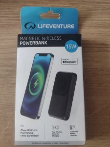 Powerbank Lifeventure Magnetic Wireless Powerbank 1