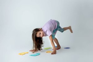 Hencz Ścieżka Sensoryczna Tup Tup 8 Woreczków W Kształcie Stóp I Dłoni Welurowe 8