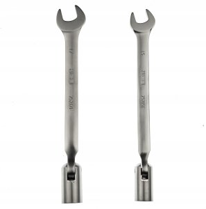 JCB JCB KLUCZ PŁASKO-NASADOWY Z PRZEGUBEM 17mm 2