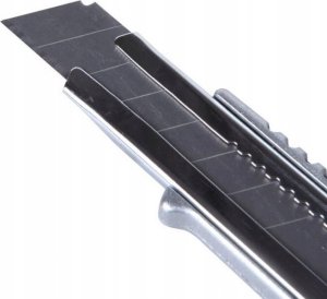 Falon-Tech Nóż do tapet metalowy nożyk 18mm łamane ostrza 24