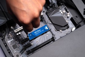 Dysk SSD WD Blue SN5000 500GB M.2 2280 PCI-E x4 Gen4 NVMe (WDS500G4B0E) 5