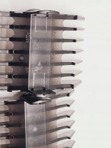 Ładowarka BigBen Ładowarka indukcyjna Bigben INDUCBASE1075WB czarna 10