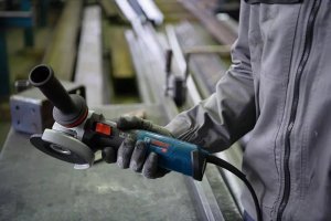 Szlifierka Bosch BOSCH ANGLE GRINDER 1700W/GWS 17-125 INOX 1,900 - 7,800 rpm 3