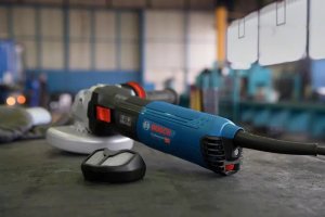Szlifierka Bosch BOSCH ANGLE GRINDER 1700W/GWS 17-125 INOX 1,900 - 7,800 rpm 5