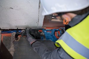 Bosch Bosch Cordless saber saw BITURBO GSA 18V-28 Professional solo (blue/black, without battery and charger, in L-BOXX) 6