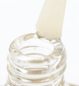 Ingrid OCHO NAILS Oliwka do paznokci mango 132 -5 ml 2