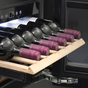Chłodziarka do wina Caso WineDeluxe E 18 7