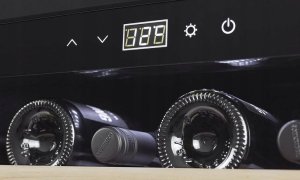 Chłodziarka do wina Caso Caso WineSafe 18 EB INOX 3