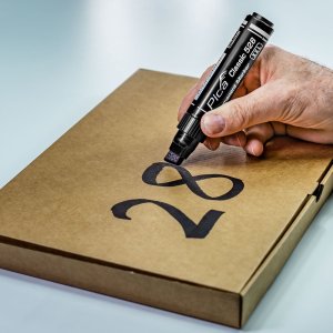 Pica-Marker Pica Permanentmarker 4-12mm, Wedge Tip, black Retail Pack. 2