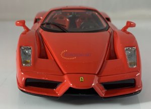 Bburago Ferrari Enzo yellow 1:24 BBURAGO 4
