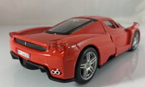 Bburago Ferrari Enzo yellow 1:24 BBURAGO 7