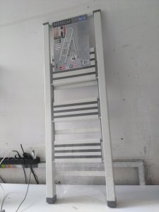 Wenko Aluminiowa drabina, 3-stopniowa - kolor biały, WENKO 2