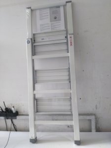 Wenko Aluminiowa drabina, 3-stopniowa - kolor biały, WENKO 3