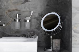 Wenko Pojemnik na szczoteczki do zębów MARIBOR, UV-Loc, WENKO 2